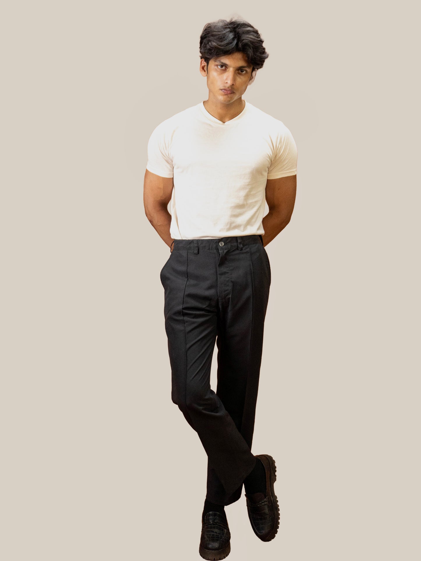WHITE PLAIN T-SHIRT